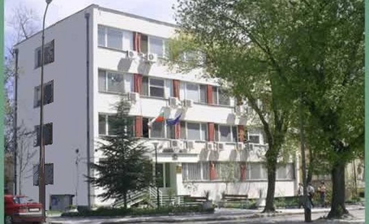 Две незабавни производства,двама осъдени контрабандисти на цигари