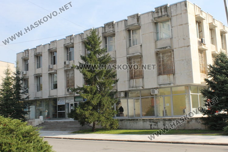  Обявиха свободни места за учители в Димитровград 