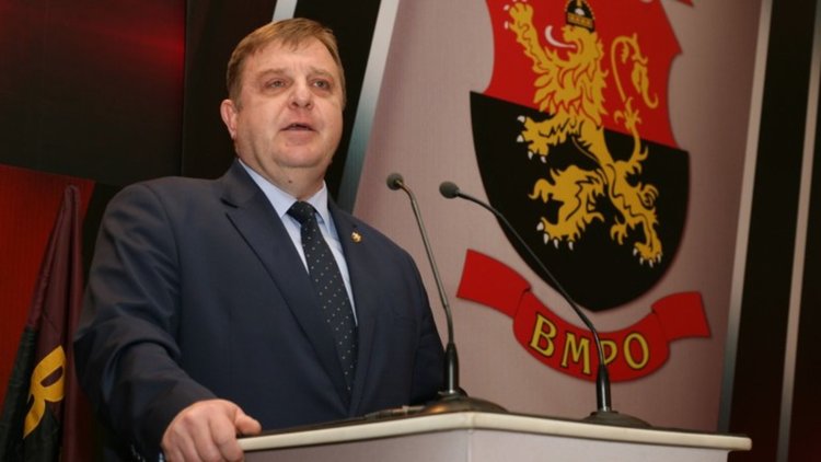 Каракачанов оставя отворена врата за коалиция за евроизборите
