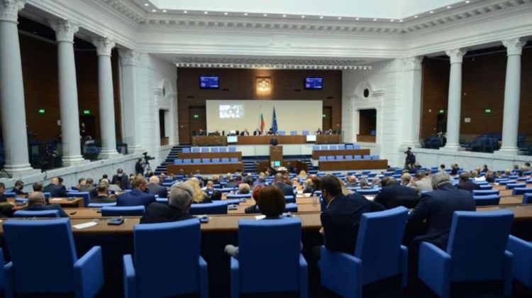 Парламентът ще разгледа върнатите от президента промени в ЗУТ и НПК