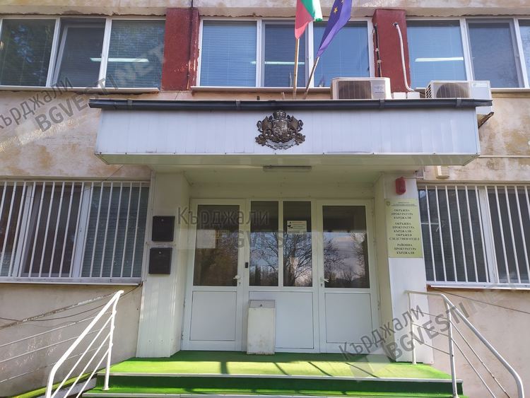 Двама души са задържани за 72 часа в Кърджали, разследват се за сводничество