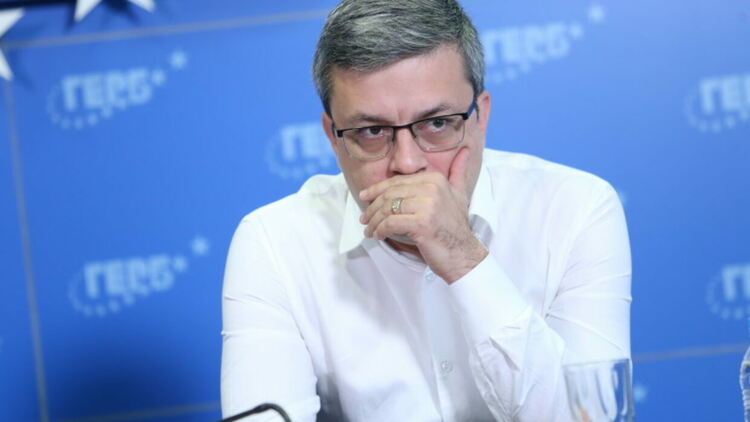 Тома Биков не изключва Борисов отново да е премиер