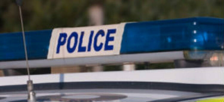 Установена  е 42-годишна жена, която е увредила автомобил