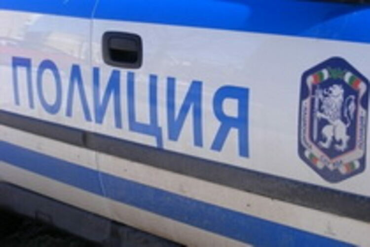 Арестуваха криминално проявен за кражба на мобилен телефон