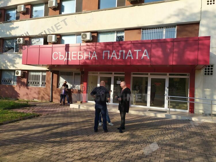 Делото срещу убиеца на майка си Стефан С. влиза в съда