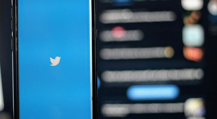 Илън Мъск купува Twitter за 44 млрд. долара и планира сериозни промени