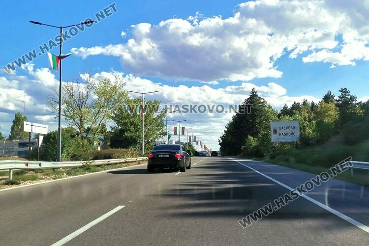 Топло в четвъртък, но с променлива облачност
