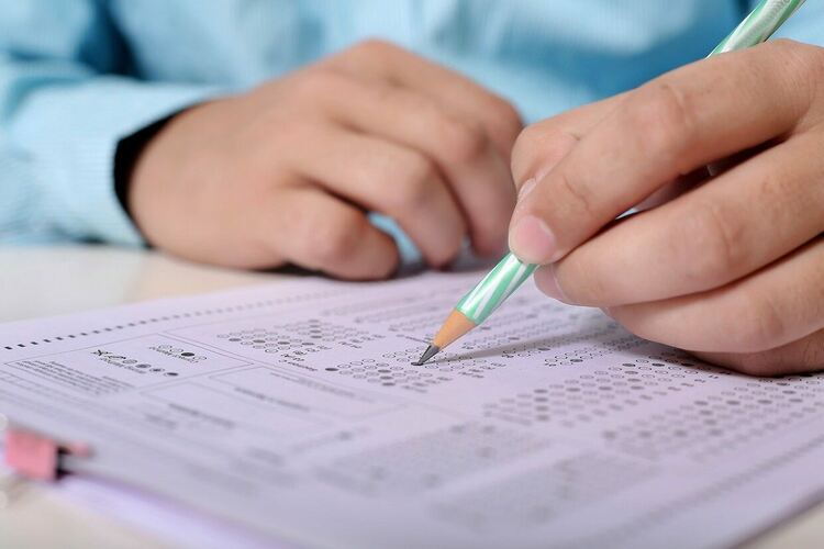 Зрелостниците от областта с по-добър резултат на матурите от минали години, четвъртокласниците затвърждават позиции