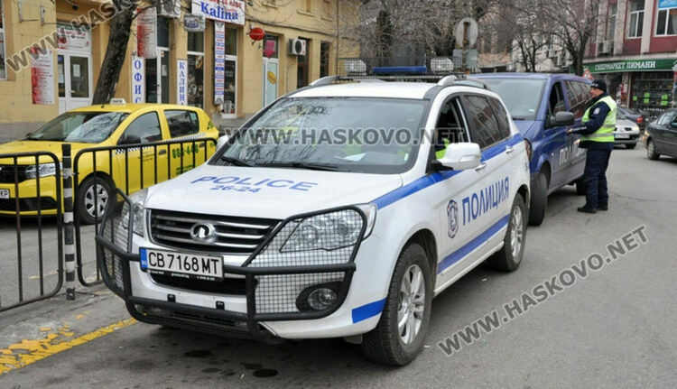 Трима мъже са арестувани за притежание на дрога в региона