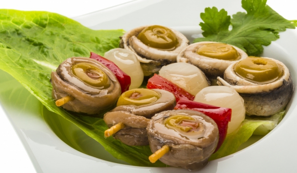 Хапки с аншоа и каперси