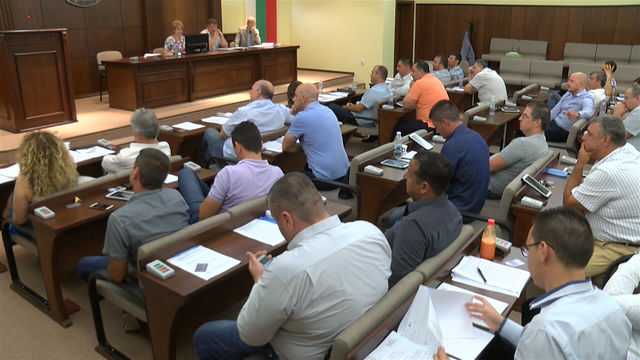 Сесия на Общински съвет Хасково 04 08 2017
